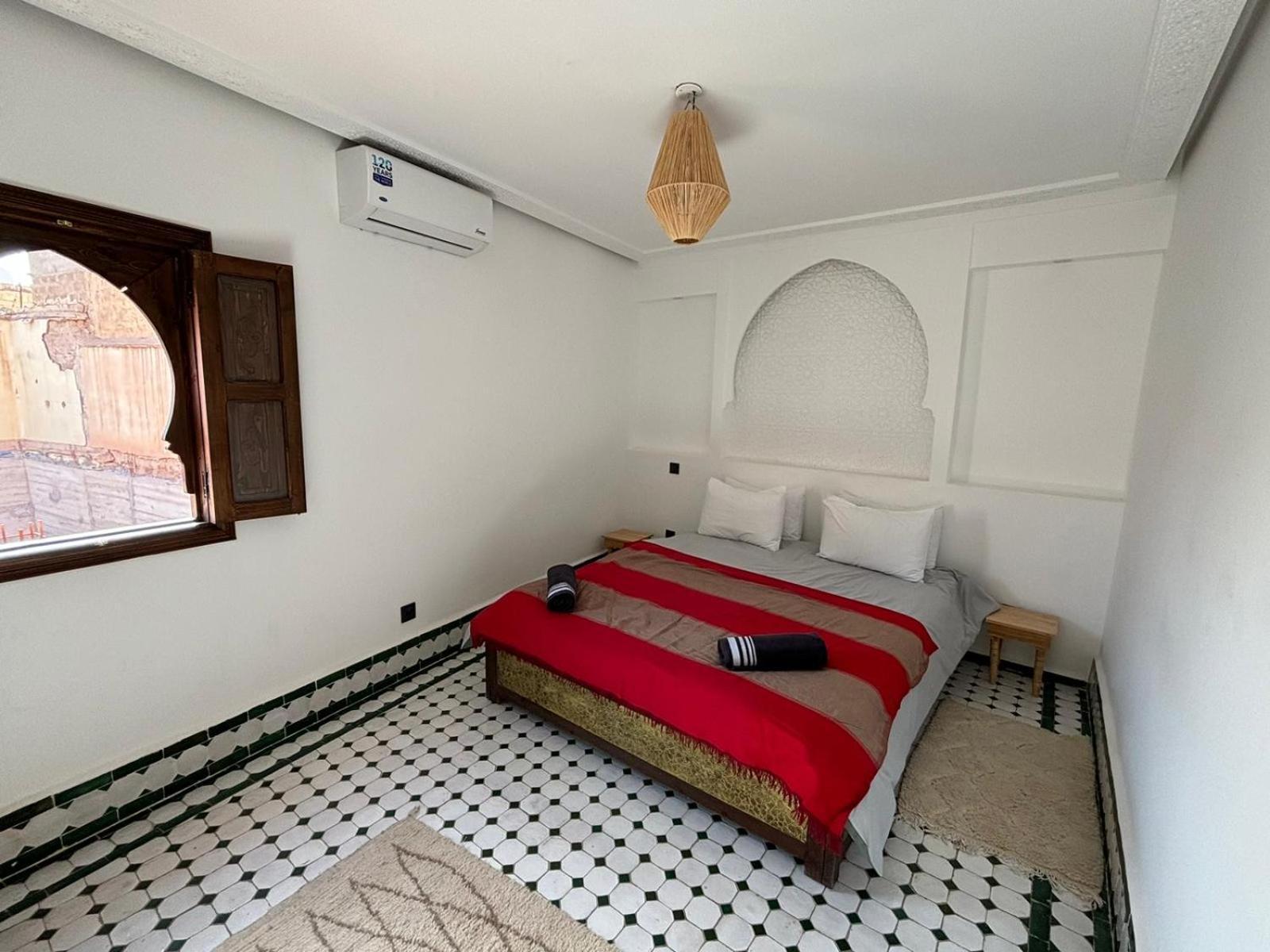 Ks & Guest house *